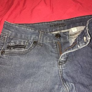WOMENS BEBE JEANS SIZE 27
